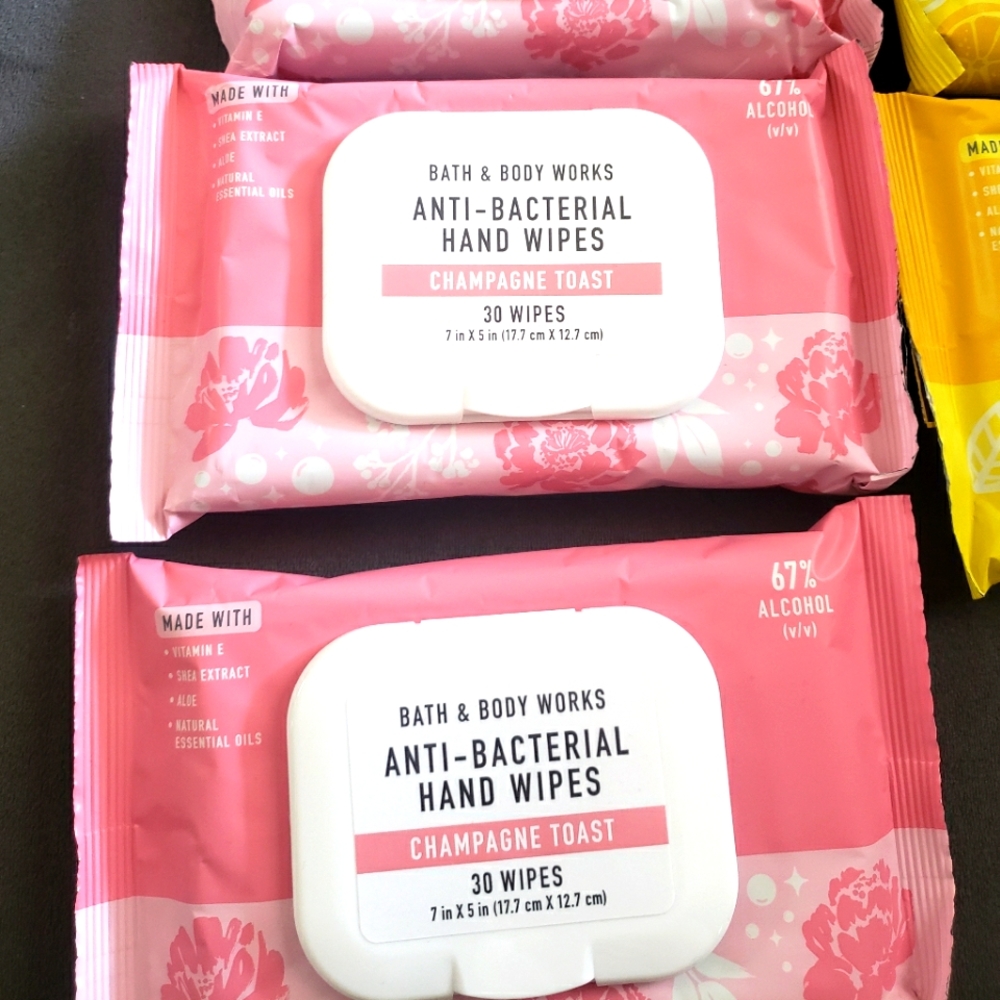 Bath and Body Works Santizer Wipes Sunshine and Lemons and Champagne Toast
